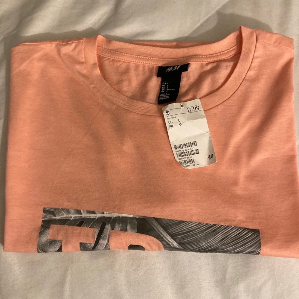 H&M graphic tee pink